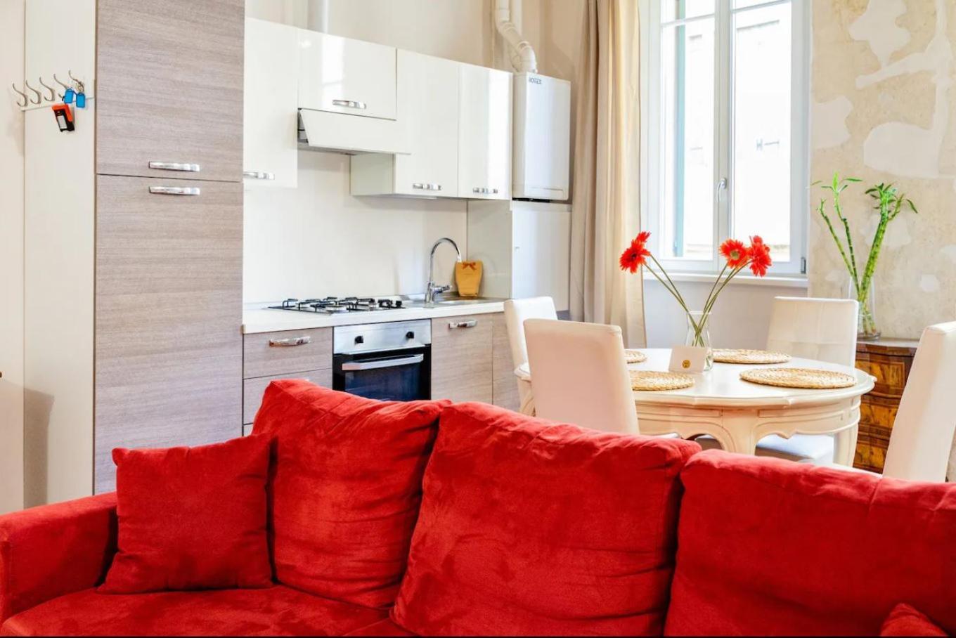 Magnolia Home - Piazza Delle Erbe Verona Esterno foto